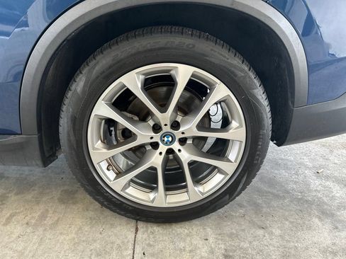 Used 2023 BMW X5 xDrive45e AWD/4WD image 17