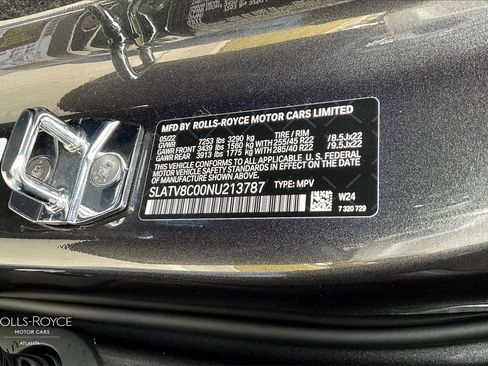 Certified 2022 Rolls-Royce Cullinan Black Badge w/ Dark Exterior Package image 28