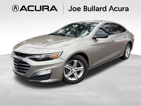 Used 2022 Chevrolet Malibu LS image 1