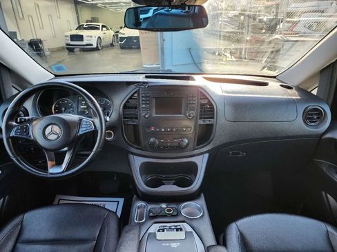 Used 2020 Mercedes-Benz Metris Passenger image 11