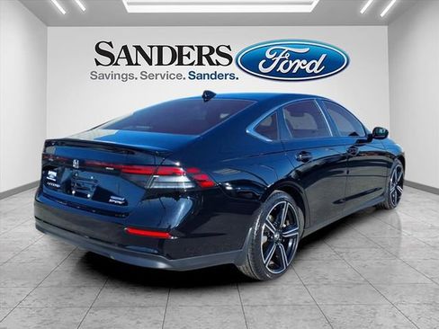 Used 2024 Honda Accord Sport image 2