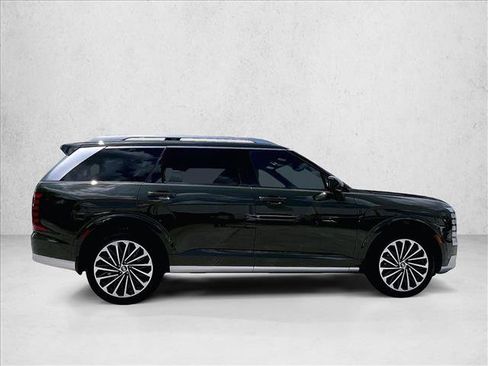 Used 2026 Hyundai Palisade Calligraphy FWD image 5