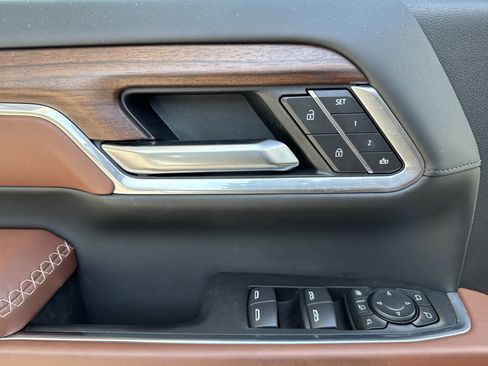 Used 2026 GMC Sierra 2500 Denali Ultimate AWD/4WD image 15