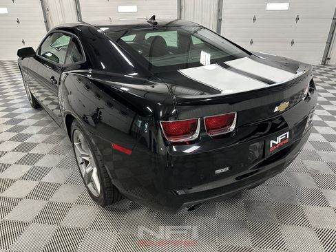 Used 2010 Chevrolet Camaro SS w/ RS Package RWD image 10