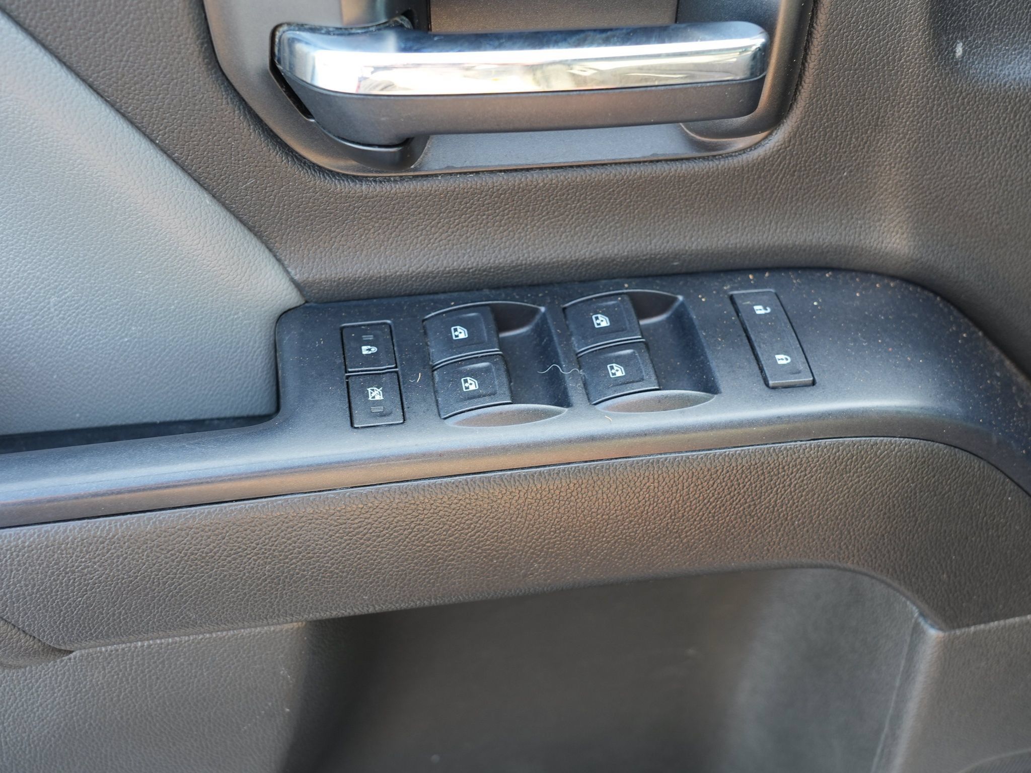 Used 2017 Chevrolet Silverado 1500 W/T w/ Trailering Package AWD/4WD image 17