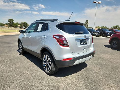 Used 2022 Buick Encore Preferred FWD image 5