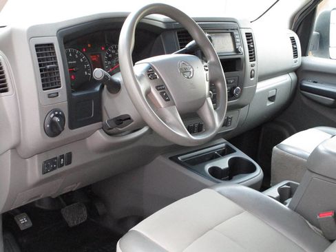 Used 2016 Nissan NV 2500 SV w/ Technology Package image 6