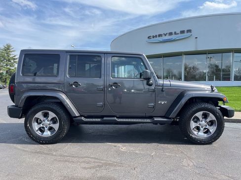 Used 2017 Jeep Wrangler Unlimited Sahara w/ Connectivity Group image 66
