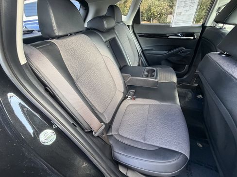 Used 2025 Kia Seltos S image 17