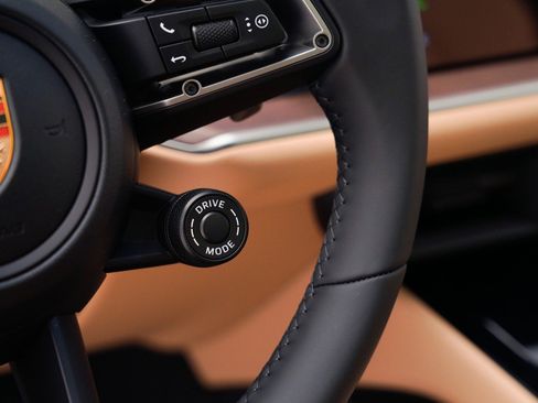 New 2026 Porsche Cayenne Coupe image 28