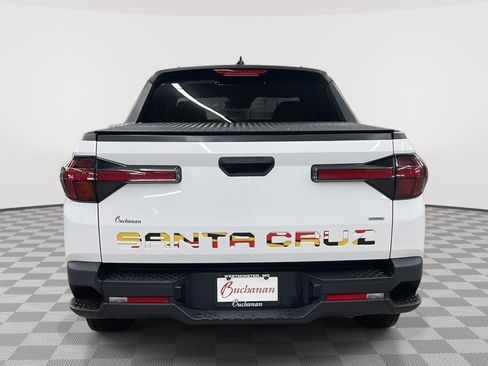 Used 2022 Hyundai Santa Cruz SEL image 3