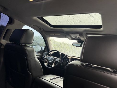 Used 2015 GMC Sierra 1500 Denali w/ Driver Alert Package AWD/4WD image 11