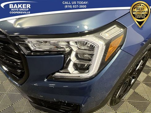 Certified 2024 GMC Terrain SLT w/ Elevation Edition image 35
