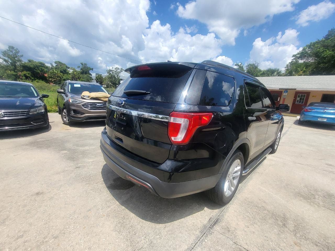Used 2017 Ford Explorer FWD image 12