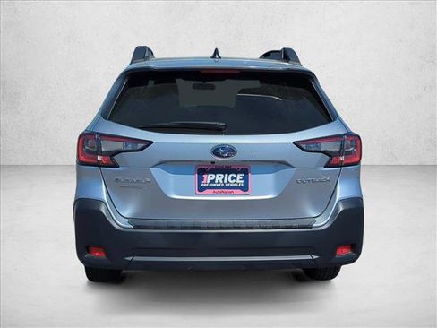 Used 2024 Subaru Outback Premium image 7