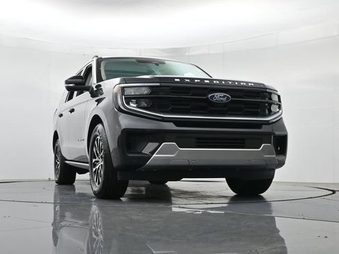 Certified 2025 Ford Expedition Platinum AWD/4WD image 40