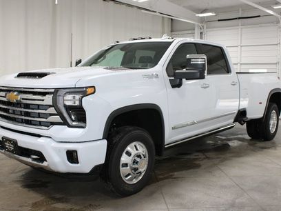 New 2026 Chevrolet Silverado 3500 High Country w/ High Country Premium Package