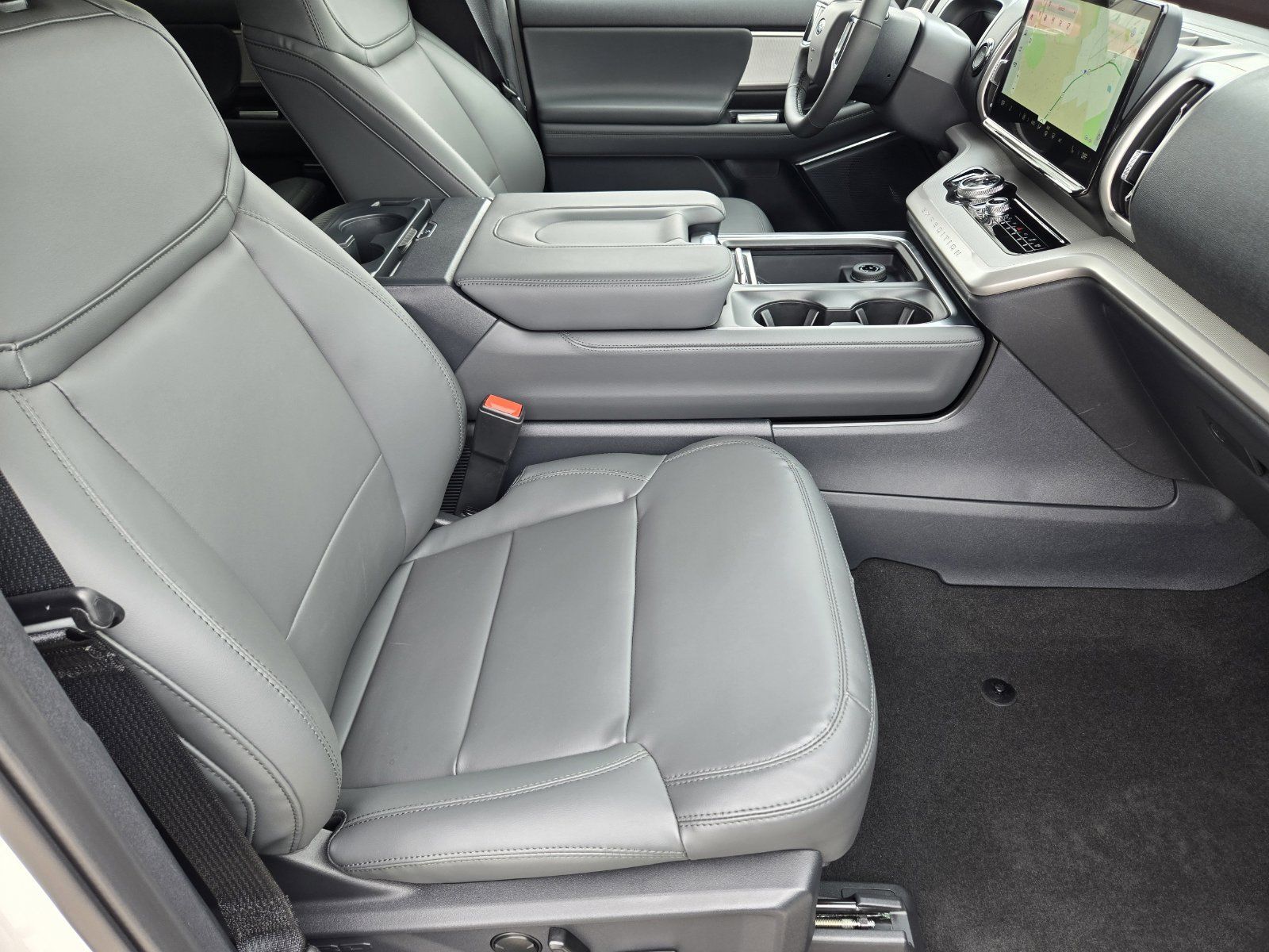 New 2026 Ford Expedition Active RWD image 16