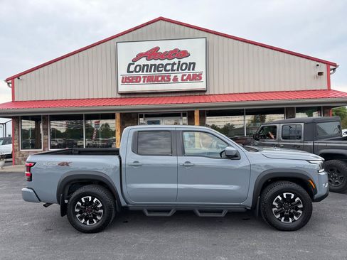 Used 2024 Nissan Frontier PRO-4X w/ Technology Package AWD/4WD image 3