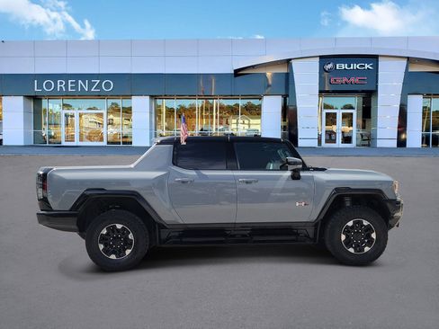 Used 2025 GMC Hummer EV 2X w/ Extreme Off-Road Package AWD/4WD image 4