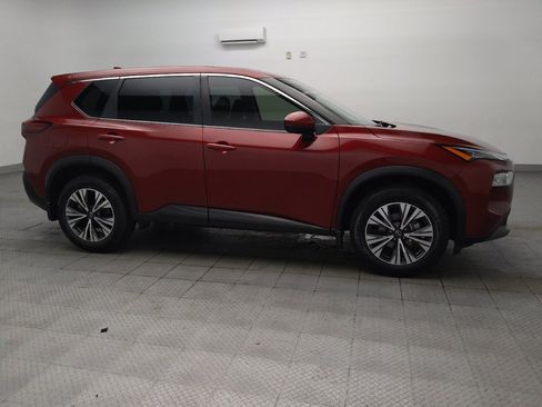 Used 2022 Nissan Rogue SV FWD image 11