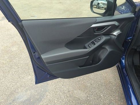 Certified 2025 Subaru Impreza 2.0i image 12