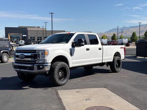 Used 2022 Ford F350 XLT w/ XLT Value Package AWD/4WD image 6