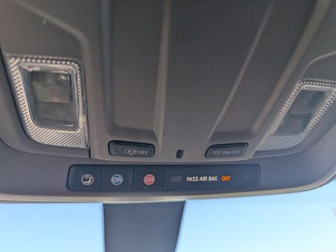 Used 2022 Chevrolet Silverado 2500 LT w/ Convenience Package image 16