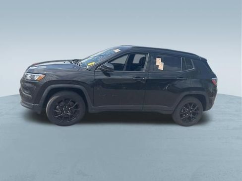 Used 2023 Jeep Compass Altitude image 12