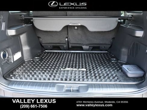 Used 2025 Lexus GX 550 AWD/4WD image 19