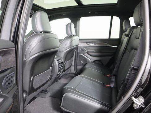 New 2025 Jeep Grand Cherokee Overland image 8