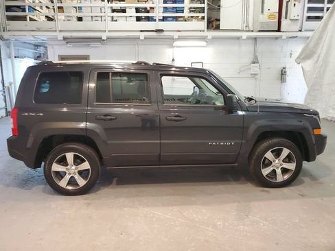 Used 2016 Jeep Patriot High Altitude AWD/4WD image 7