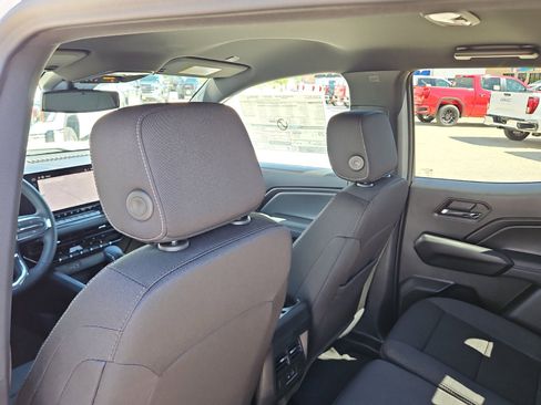 New 2026 GMC Canyon Elevation w/ Convenience Package RWD image 9