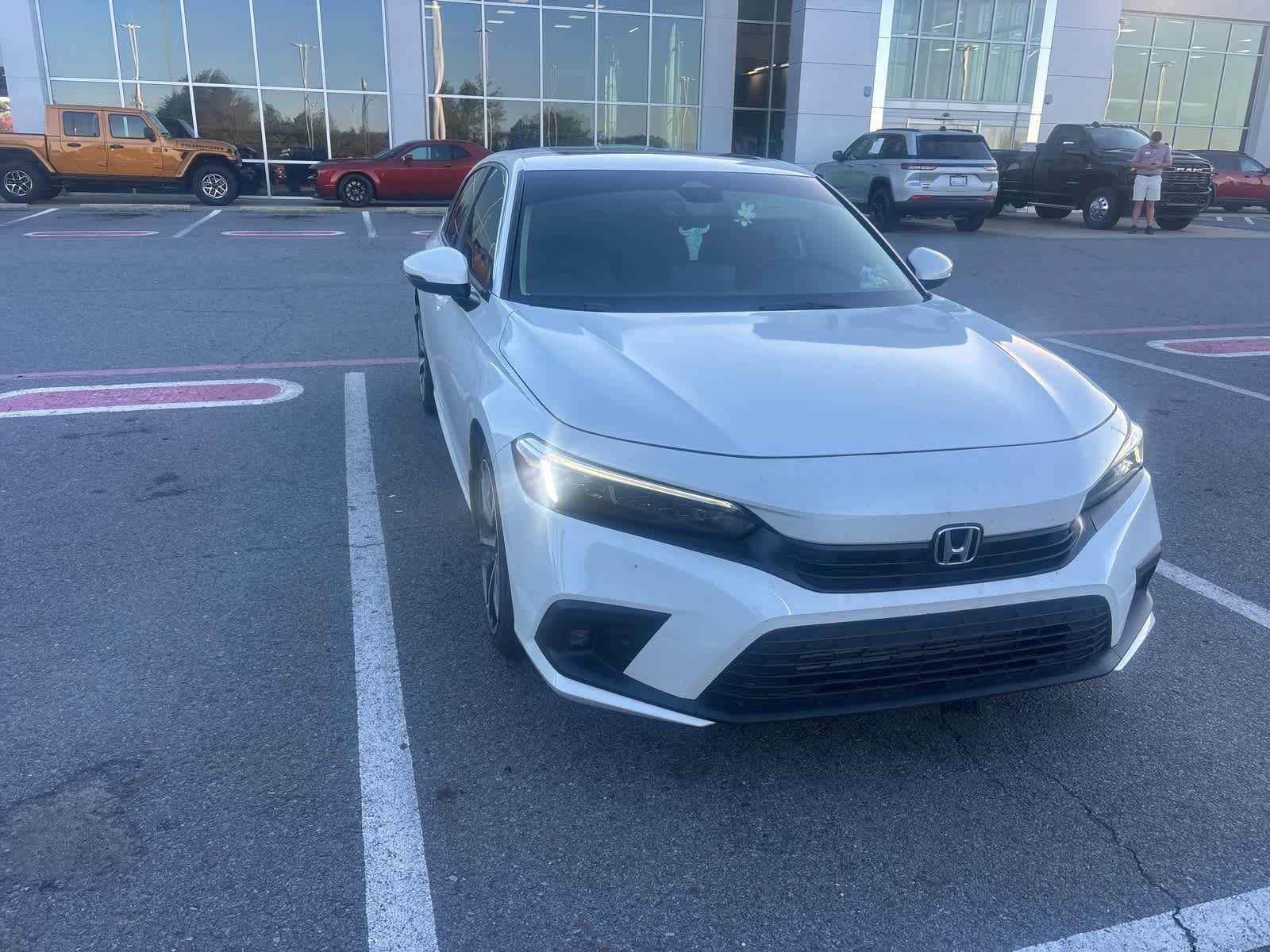 Used 2024 Honda Civic Touring image 2