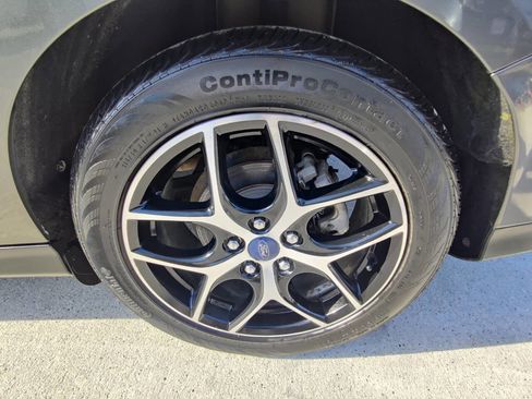 Used 2017 Ford Focus SEL image 20