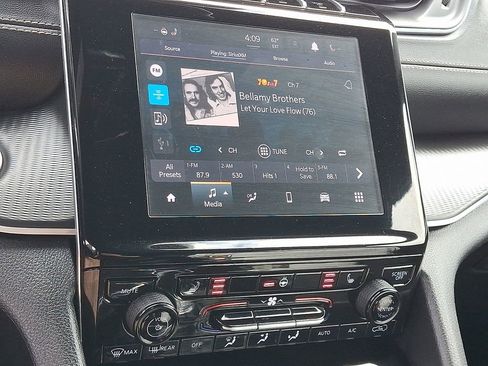 Used 2024 Jeep Grand Cherokee L Laredo w/ Luxury Tech Group I image 24