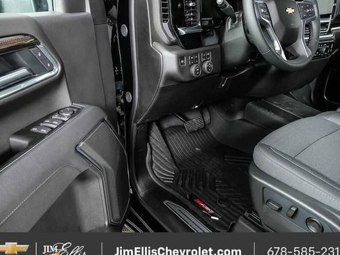 New 2026 Chevrolet Silverado 2500 LT w/ All Star Edition AWD/4WD image 7