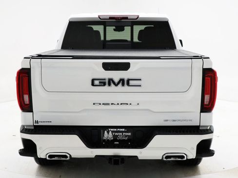 Used 2022 GMC Sierra 1500 Denali Ultimate image 9