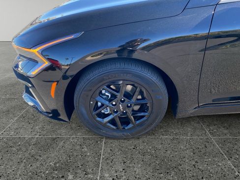 Used 2025 Kia K5 LXS image 14