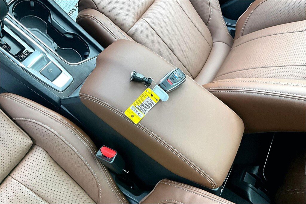Certified 2026 Subaru Ascent Touring AWD/4WD image 18
