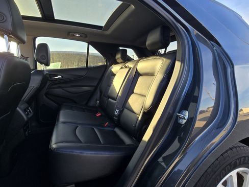 Used 2018 Chevrolet Equinox Premier image 14