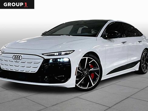 Used 2025 Audi S6 e-tron Prestige w/ 21" Black Optic Package image 1