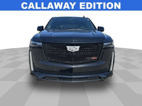 Used 2022 Cadillac Escalade Sport Platinum w/ LPO, ONYX Package AWD/4WD image 6