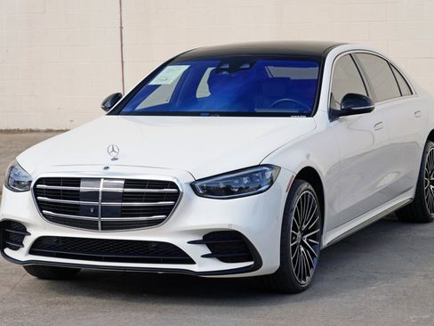 Used 2022 Mercedes-Benz S 500 4MATIC w/ AMG Line Package image 57