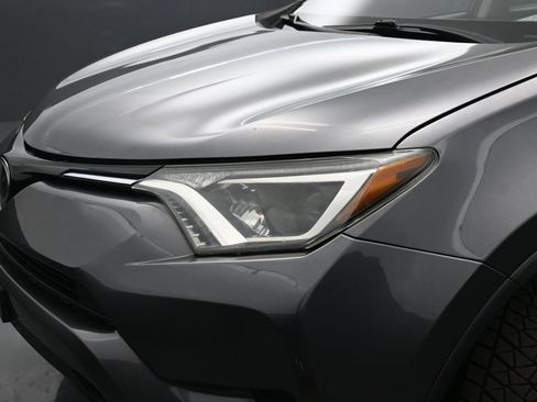 Used 2018 Toyota RAV4 LE w/ All Weather Liner Package AWD/4WD image 40
