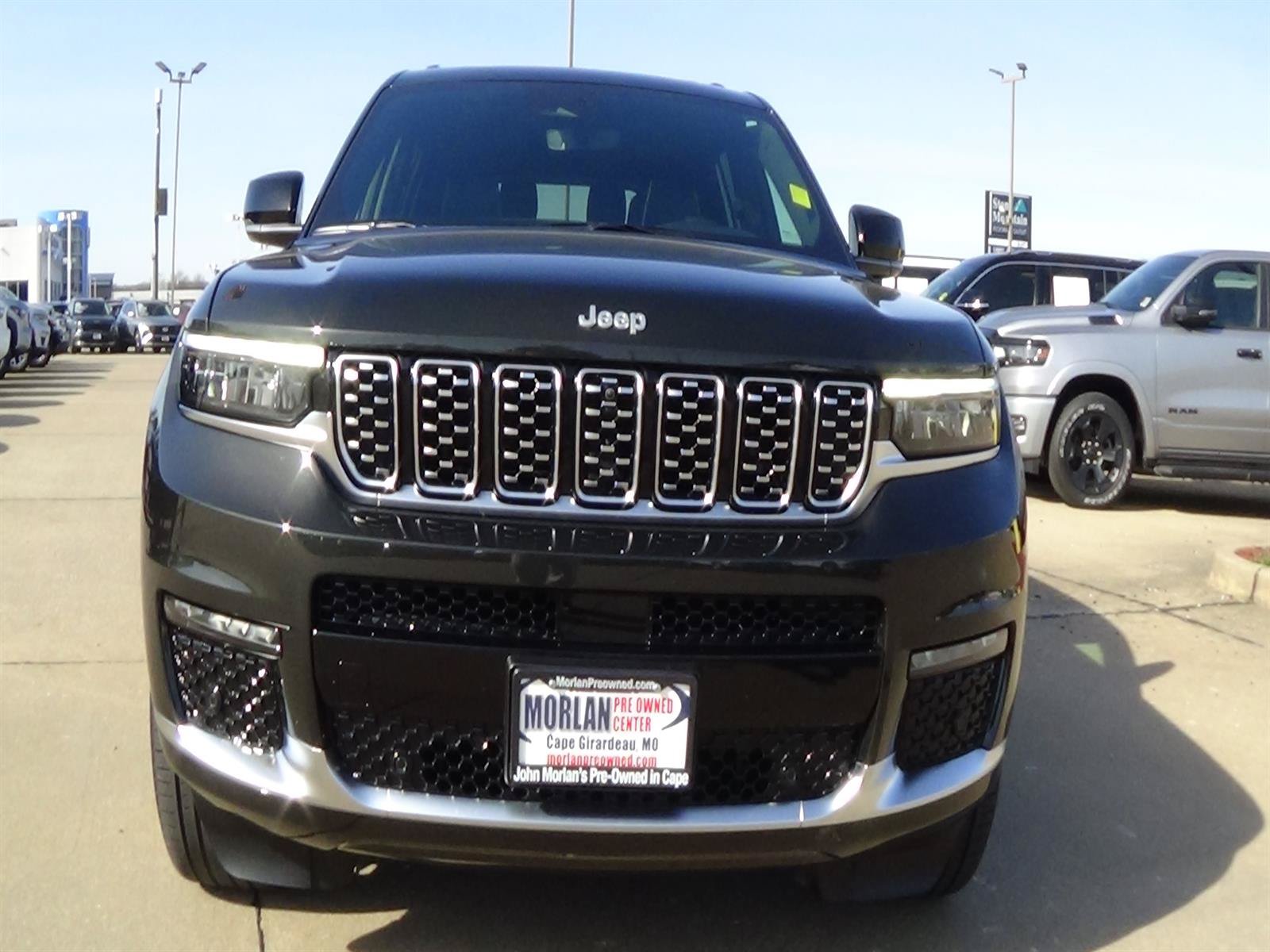 Certified 2024 Jeep Grand Cherokee L Summit w/ Luxury Tech Group V AWD/4WD image 3