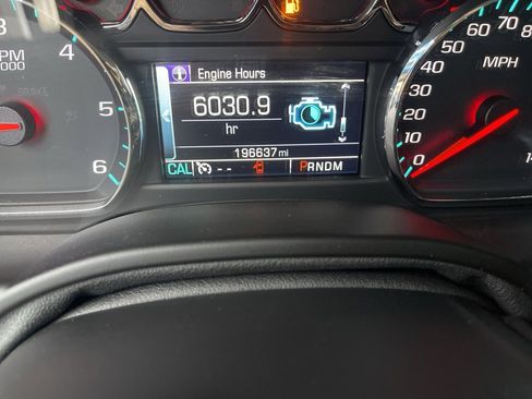 Used 2016 Chevrolet Tahoe LT w/ Luxury Package image 26