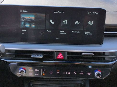 Used 2025 Kia K5 LXS image 17