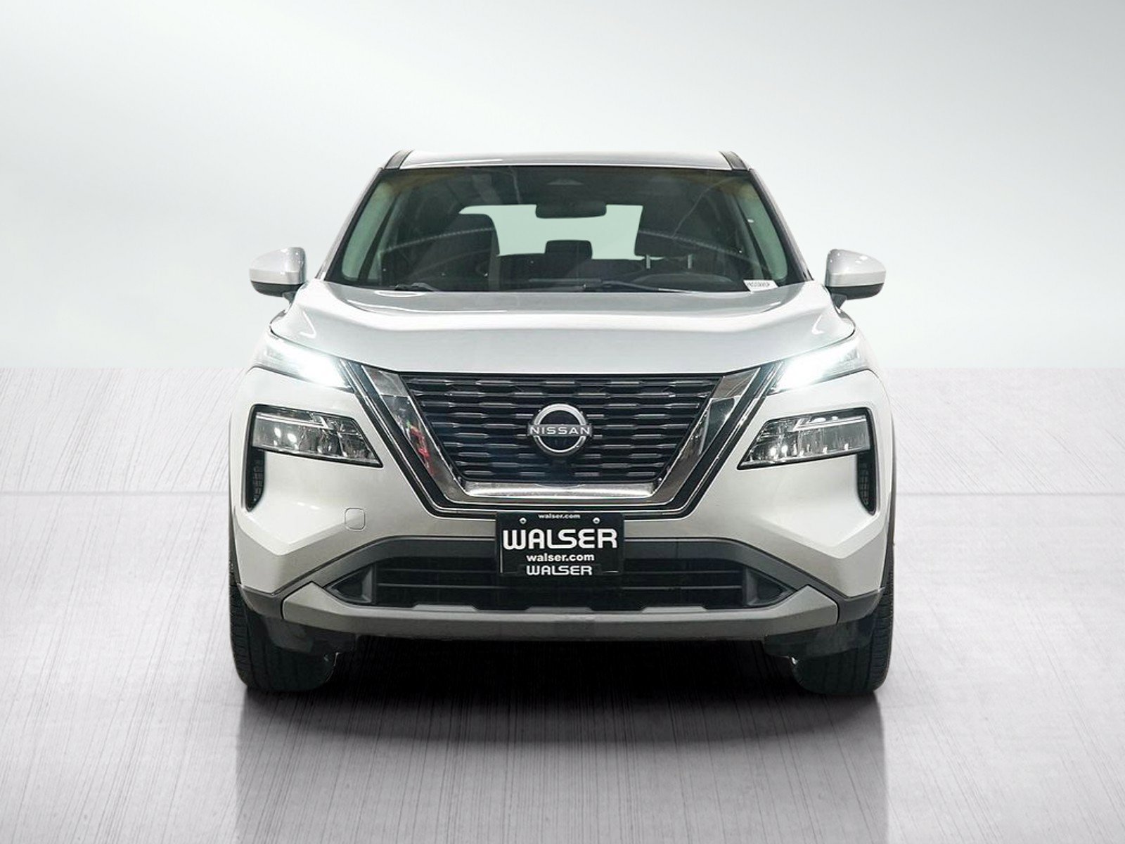 Used 2023 Nissan Rogue SV AWD/4WD image 8