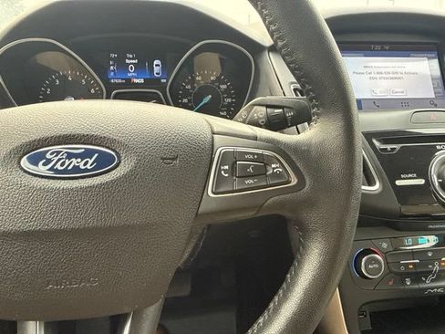 Used 2016 Ford Focus Titanium w/ Titanium Cold Weather Package FWD image 18